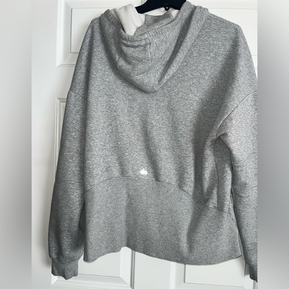 Alo yoga hoodie - Picture 3 of 4